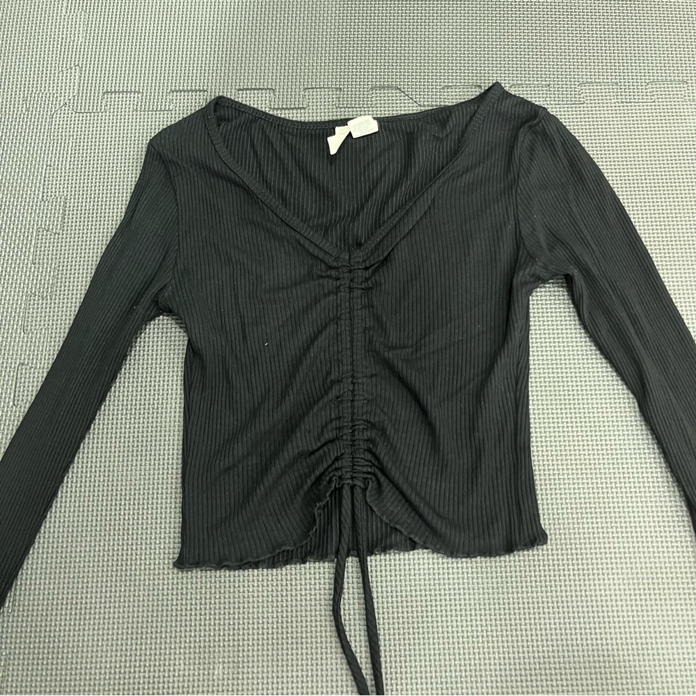 Black Long Sleeve Ruched Top